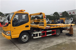 礼泉哪里有拖车服务